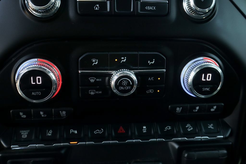 Used 2023 GMC Sierra 2500 AT4 w/ AT4 Preferred Package AWD/4WD image 37