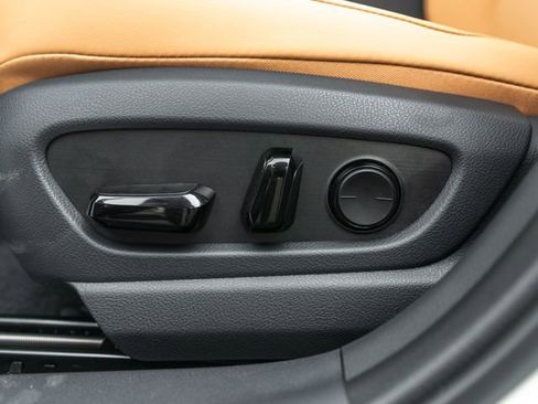 New 2026 Lexus UX 300h AWD image 22