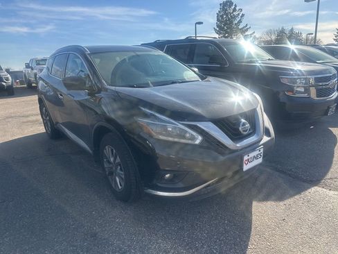 Used 2018 Nissan Murano SL w/ Moonroof Package image 3
