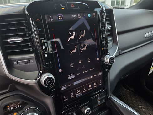 New 2026 RAM 1500 Big Horn AWD/4WD image 12