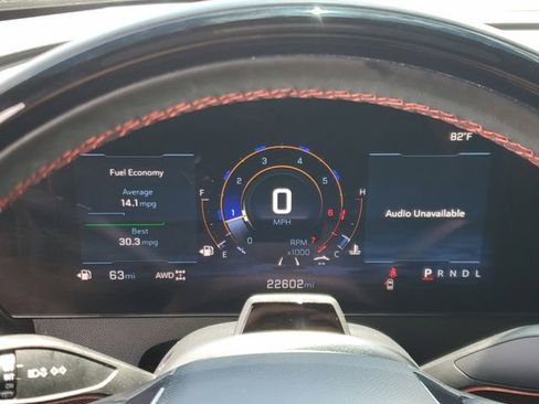 Used 2025 Chevrolet Traverse RS AWD/4WD image 24