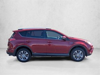 Used 2018 Toyota RAV4 XLE video 4