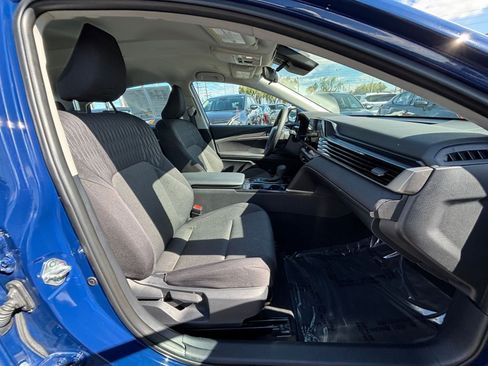 Used 2025 Toyota Camry LE FWD image 35
