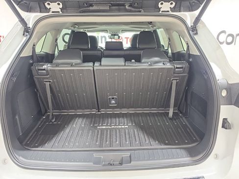 Used 2026 Toyota Highlander Limited AWD/4WD image 18