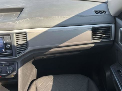 Used 2019 Volkswagen Atlas S image 19