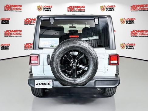 Used 2022 Jeep Wrangler Unlimited Sport AWD/4WD image 14