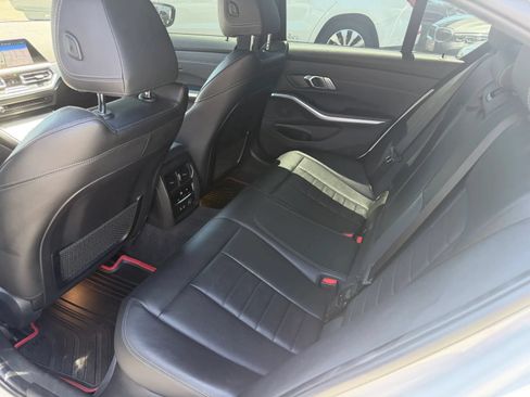 Used 2019 BMW 330i Sedan w/ M Sport Package RWD image 35