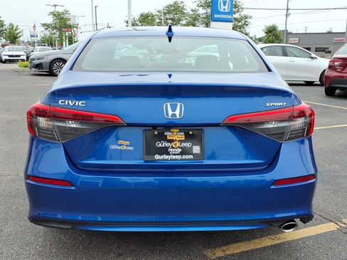 Used 2023 Honda Civic Sport image 9