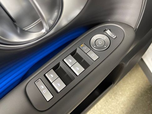 New 2026 Hyundai Ioniq 9 SEL image 18