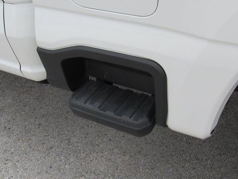 Used 2024 Ford F250 King Ranch w/ Chrome Package image 10