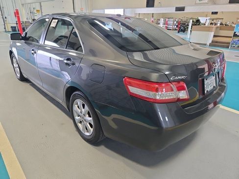 Used 2011 Toyota Camry LE w/ LE Extra-Value Pkg image 6