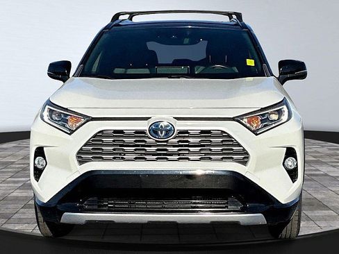 Used 2020 Toyota RAV4 XSE image 3