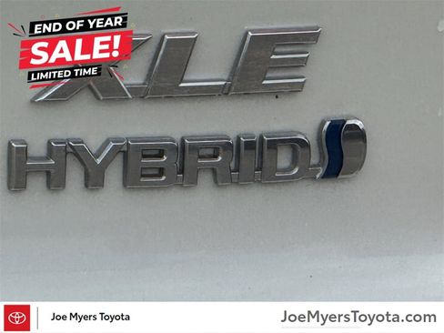 Used 2021 Toyota Venza XLE image 8