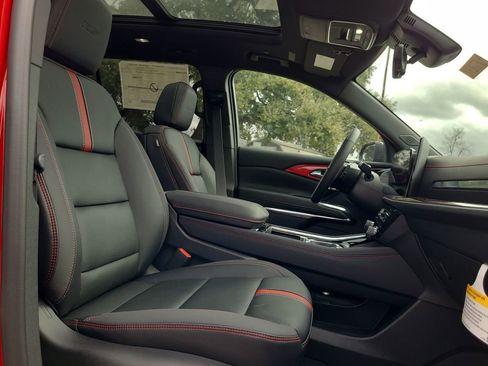 New 2026 Chevrolet Traverse RS w/ LPO, Floor Liner Package image 29