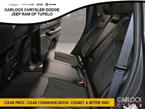 New 2025 Jeep Grand Cherokee Altitude image 29