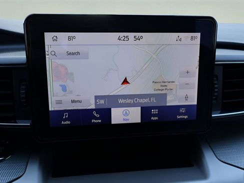 Used 2022 Ford Explorer XLT w/ Equipment Group 202A image 21