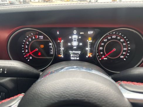Used 2021 Jeep Gladiator Rubicon w/ Safety Group AWD/4WD image 11