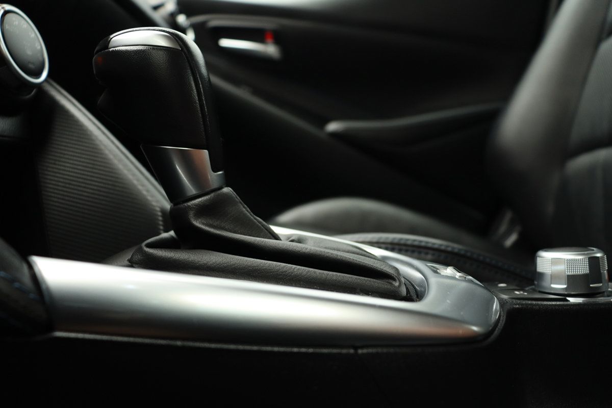 Used 2020 Toyota Yaris XLE FWD image 36