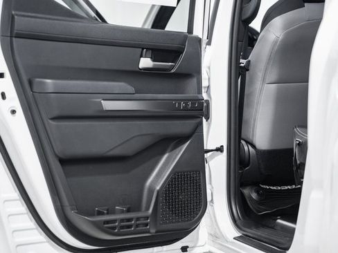 Used 2024 Toyota Tacoma TRD Sport image 40