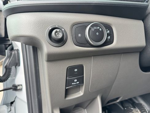 New 2025 Ford Transit 250 148 Medium Roof Extended AWD image 31