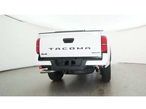 New 2025 Toyota Tacoma TRD Off-Road AWD/4WD image 23