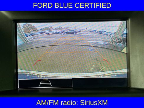 Used 2024 GMC Terrain SLE w/ Driver Convenience Package image 13