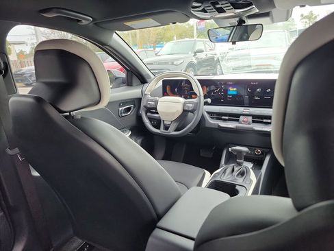 New 2026 Kia K4 GT-Line w/ GT-Line Sunroof Package FWD image 13