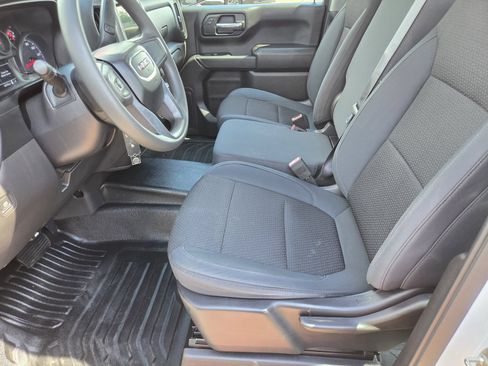 Used 2019 GMC Sierra 1500 2WD Crew Cab image 12