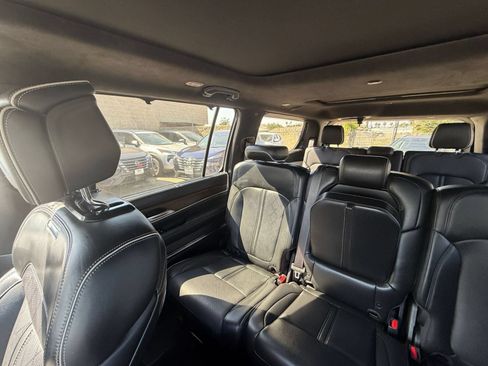 Used 2023 Jeep Grand Wagoneer Series II w/ Flexible Seating Group AWD/4WD image 43