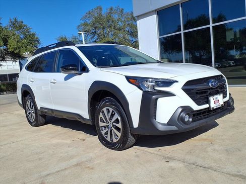 Certified 2025 Subaru Outback Premium image 2