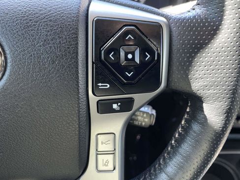 Used 2023 Toyota 4Runner Limited image 15