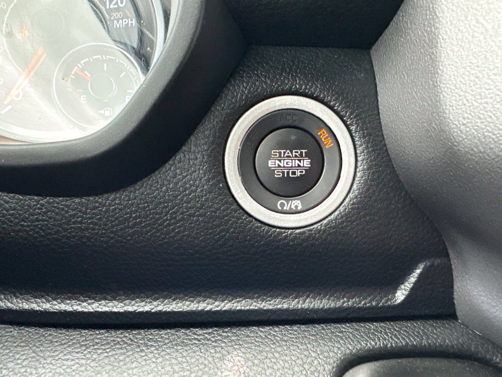 Used 2022 RAM 1500 Big Horn AWD/4WD image 33