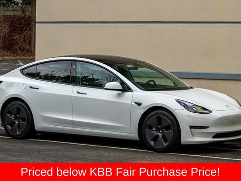 Used 2022 Tesla Model 3 Long Range AWD/4WD image 10