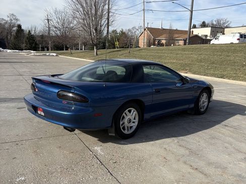 Used 1994 Chevrolet Camaro Z28 RWD image 4
