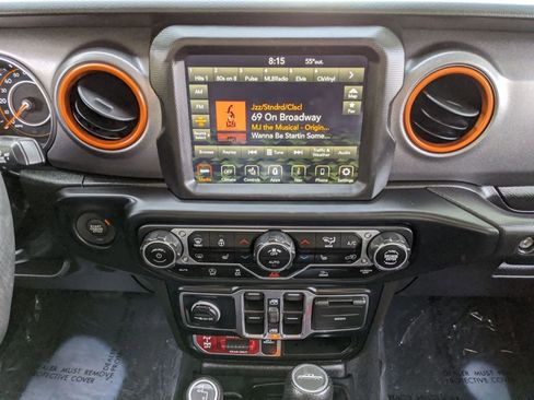 Used 2023 Jeep Gladiator Mojave w/ LED Lighting Group AWD/4WD image 8