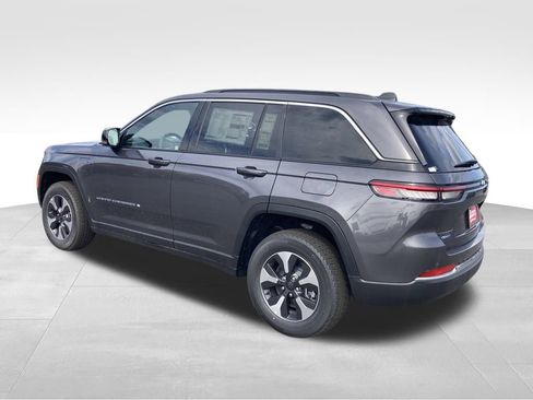 New 2024 Jeep Grand Cherokee Limited 4xe w/ Luxury Tech Group II image 2