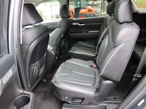 Certified 2024 Hyundai Palisade Limited AWD/4WD image 23