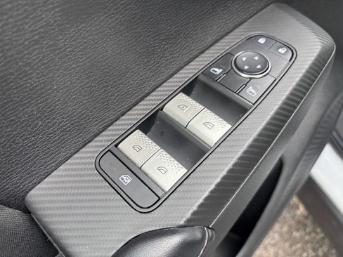 Used 2022 Mitsubishi Outlander ES AWD/4WD image 13