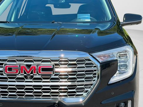 Used 2023 GMC Terrain Denali w/ Black Diamond Edition AWD/4WD image 25