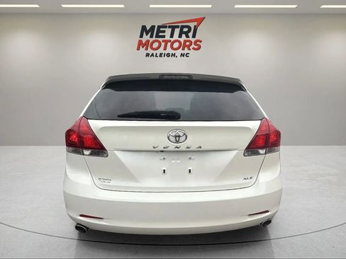 Used 2014 Toyota Venza XLE w/ XLE Premium Package image 4