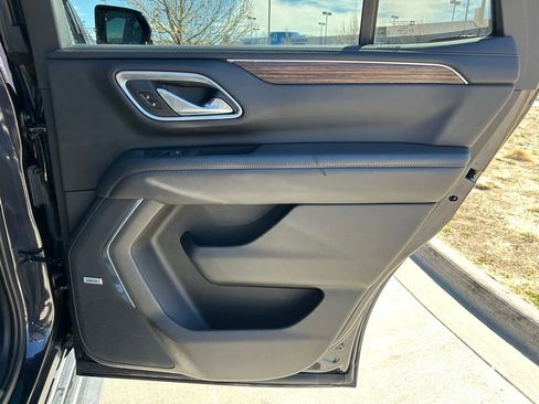 Used 2022 Chevrolet Tahoe High Country AWD/4WD image 27
