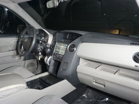 Used 2011 Honda Pilot EX image 17