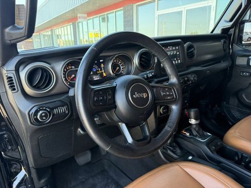 Used 2021 Jeep Gladiator Sport image 26