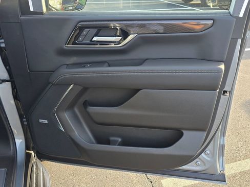 New 2026 GMC Yukon XL Elevation w/ Elevation Premium Package AWD/4WD image 35