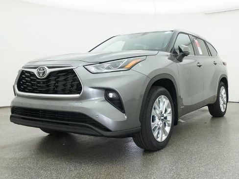 New 2026 Toyota Highlander Limited AWD/4WD image 32