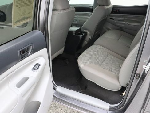 Used 2013 Toyota Tacoma PreRunner w/ Convenience Pkg image 22