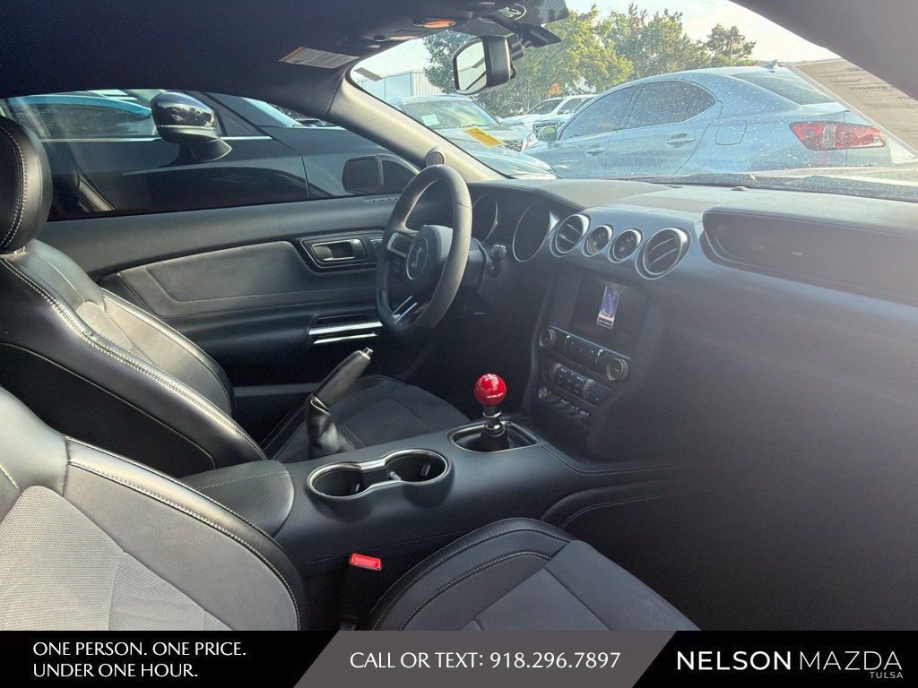 Used 2019 Ford Mustang Shelby GT350 w/ Technology Package RWD image 6