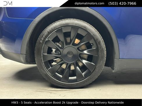 Used 2023 Tesla Model Y Long Range AWD/4WD image 39
