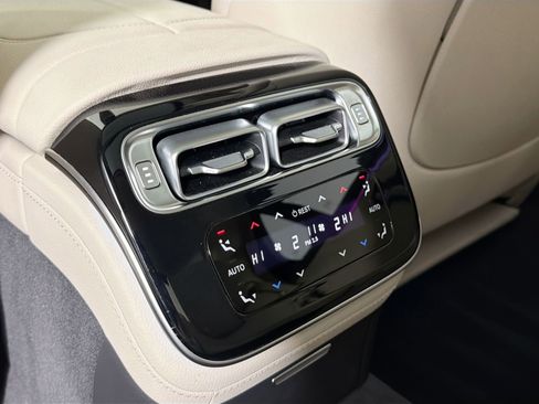 Used 2022 Mercedes-Benz S 580 4MATIC Sedan image 25