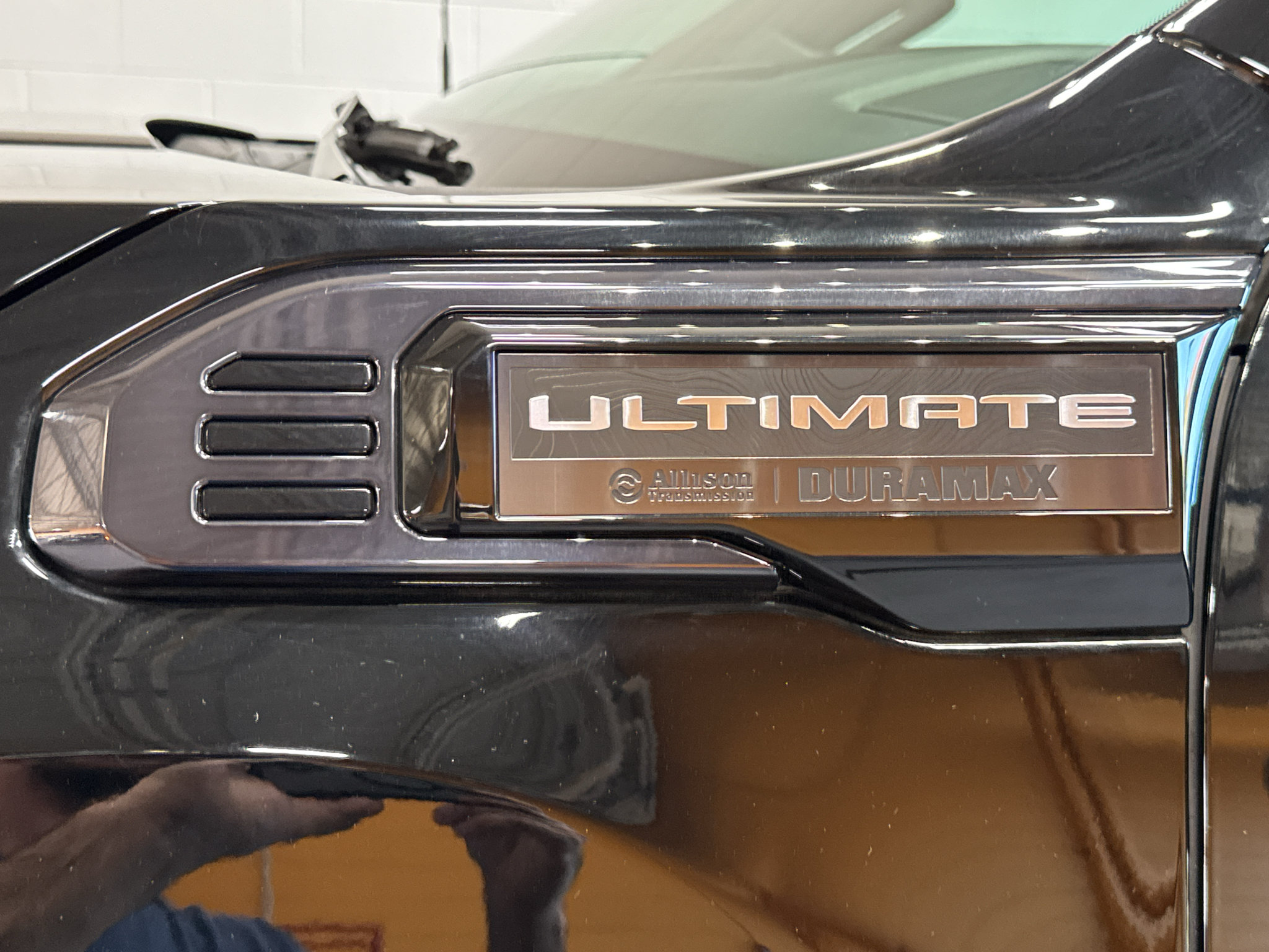 Used 2024 GMC Sierra 3500 Denali Ultimate AWD/4WD image 10
